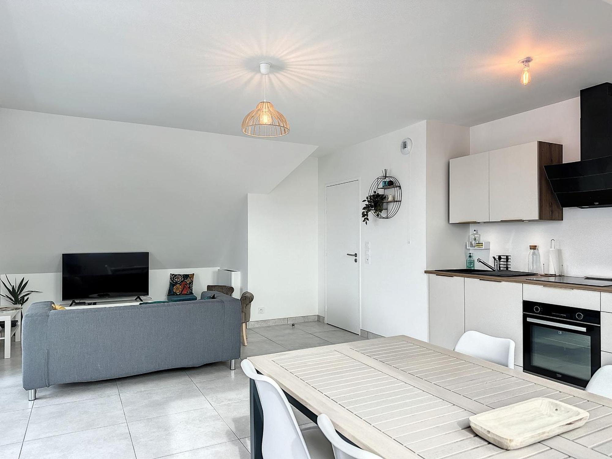 Le 121 - Appartement 201 กีเบอรง ภายนอก รูปภาพ